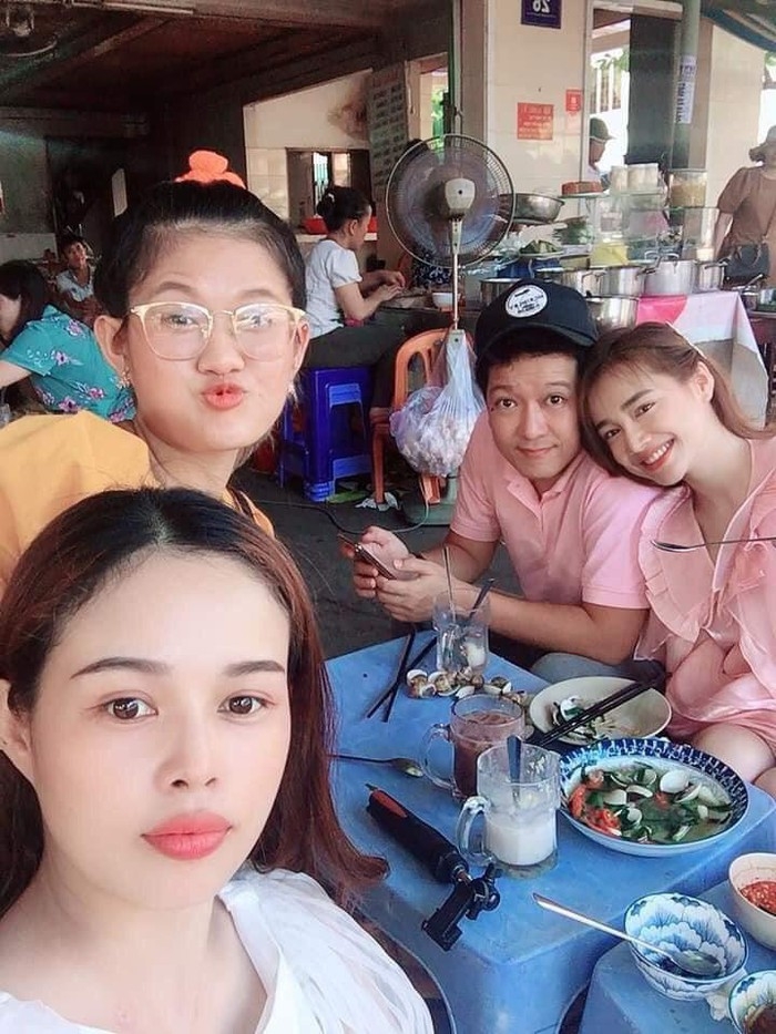 tin tuc giai tri sao viet hom nay 25 truong giang nha phuong tron con hen ho ngay le