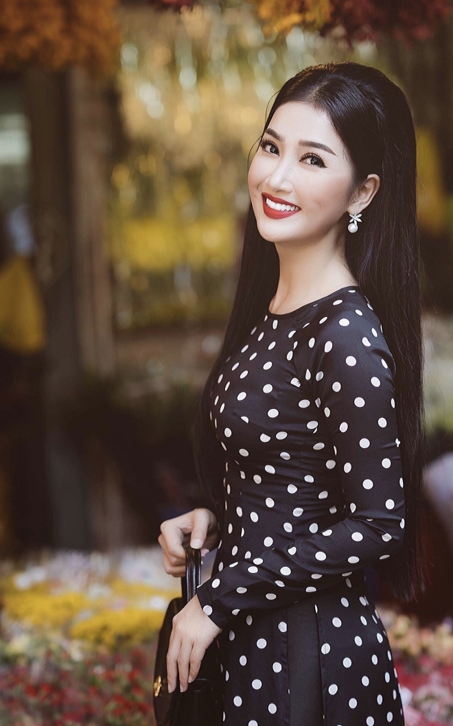 chuyen tinh 9 nam cua dien vien quynh lam va nguoi yeu ngoai quoc