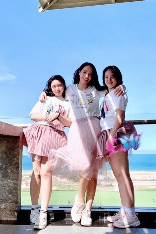 sao viet noi loi yeu thuong nhan ngay cua me