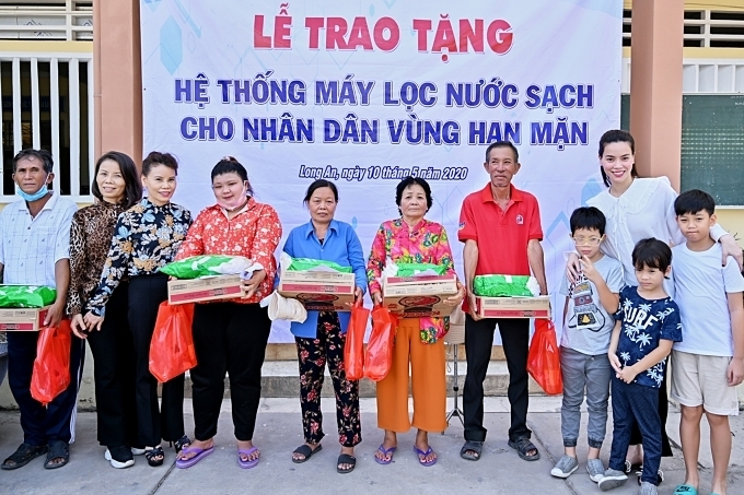 ho ngoc ha cung subeo mang nuoc sach cho mien tay sau gian cach xa hoi