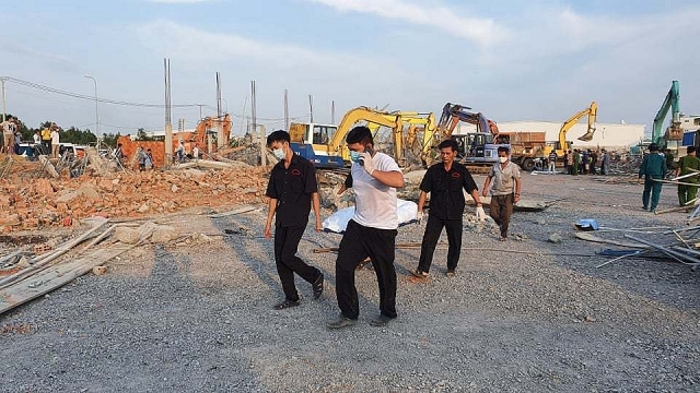 hien truong vu sap cong trinh o dong nai lam 10 nguoi chet