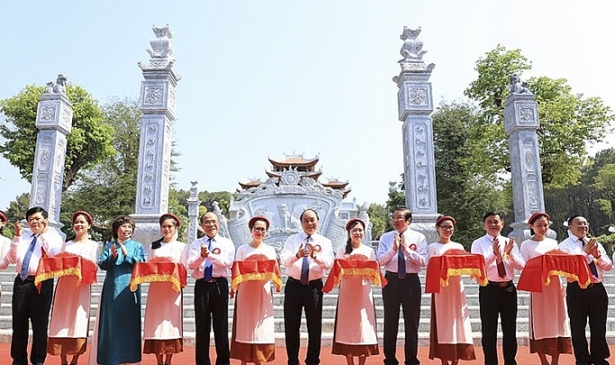 thu tuong du le khanh thanh den tho gia tien chu tich ho chi minh tai nghe an