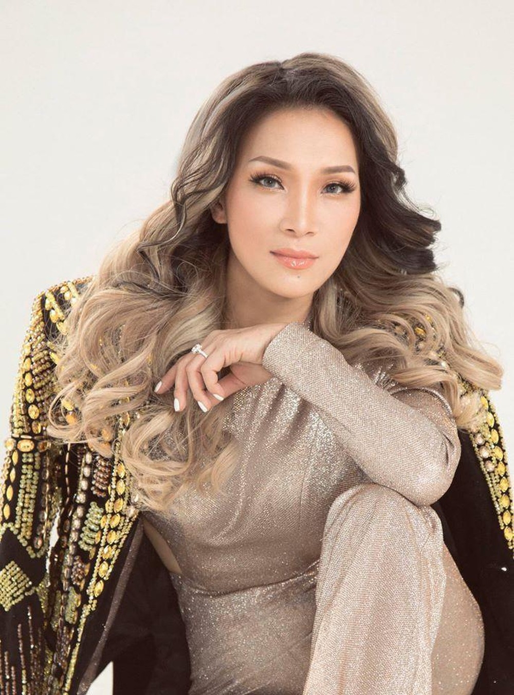 hong ngoc thay da sau khi bi bong vi no noi xong hoi