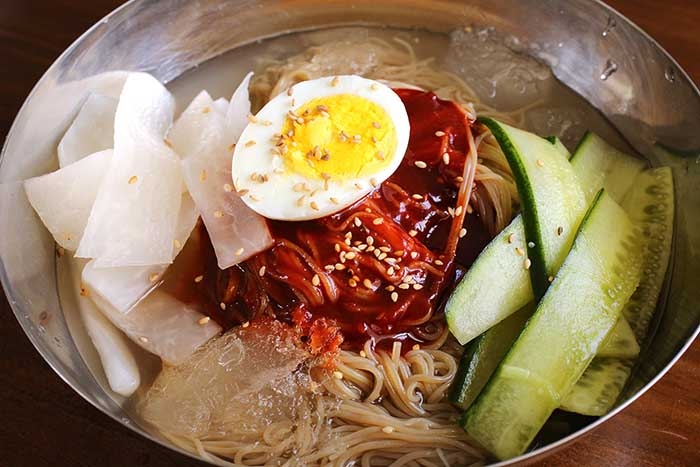 kham pha nen am thuc doc dao cua dat nuoc bi an trieu tien