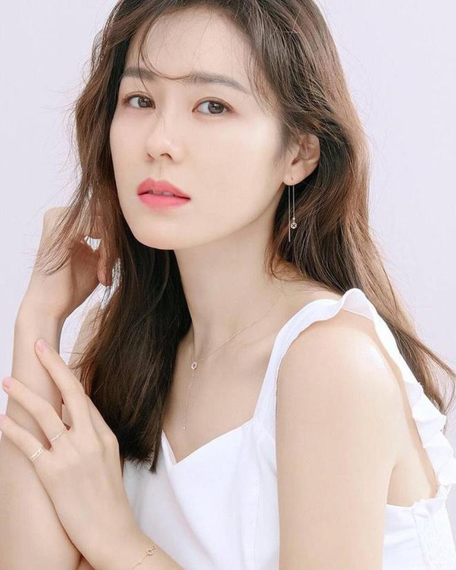 hoang thuy lot top 100 my nhan dep nhat the gioi
