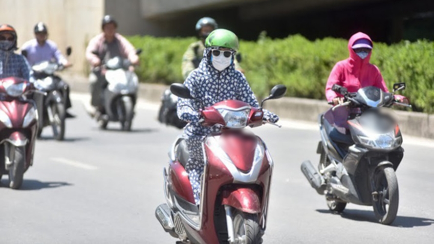 tin thoi tiet hom nay 265 trung bo nang nong keo dai mua lon o vung nui va trung du bac bo