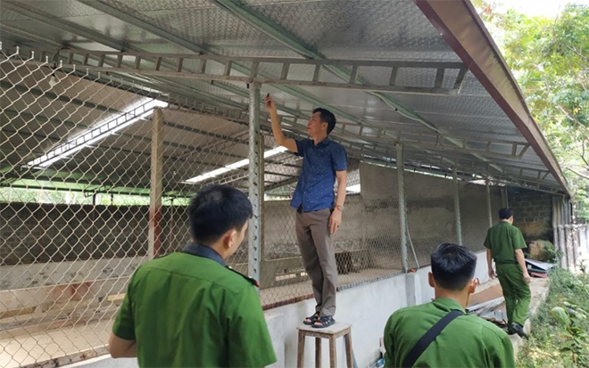 0909 vu khong lanh dao pho truong ban tuyen giao o vinh phuc bi khoi to