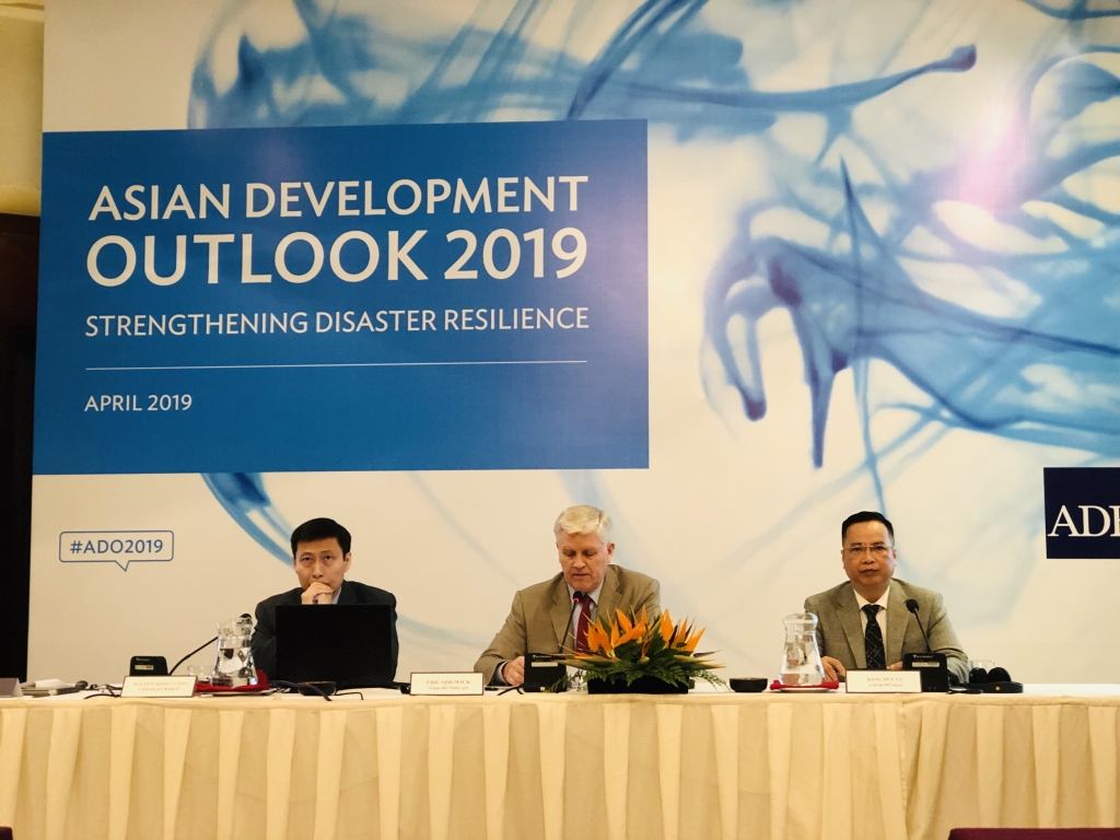 adb lac quan ve muc tang truong kinh te viet nam