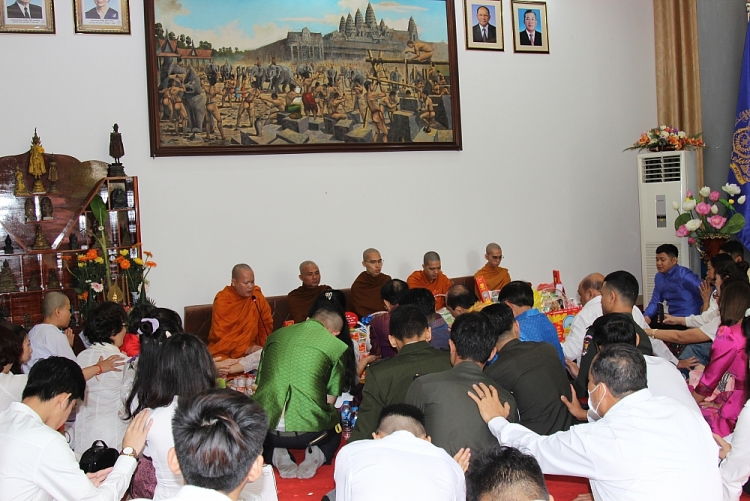 Đầm ấm Tết Chôl Chnăm Thmây tại Việt Nam Tết Chôl Chnăm Thmây đầm ấm, sum vầy tại Đại sứ quán Vương quốc Campuchia tại Việt Nam