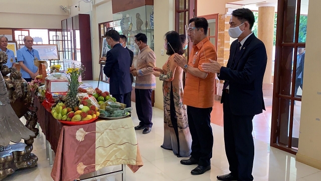 tong lanh su quan viet nam tai khon ken ky niem 130 nam ngay sinh chu tich ho chi minh
