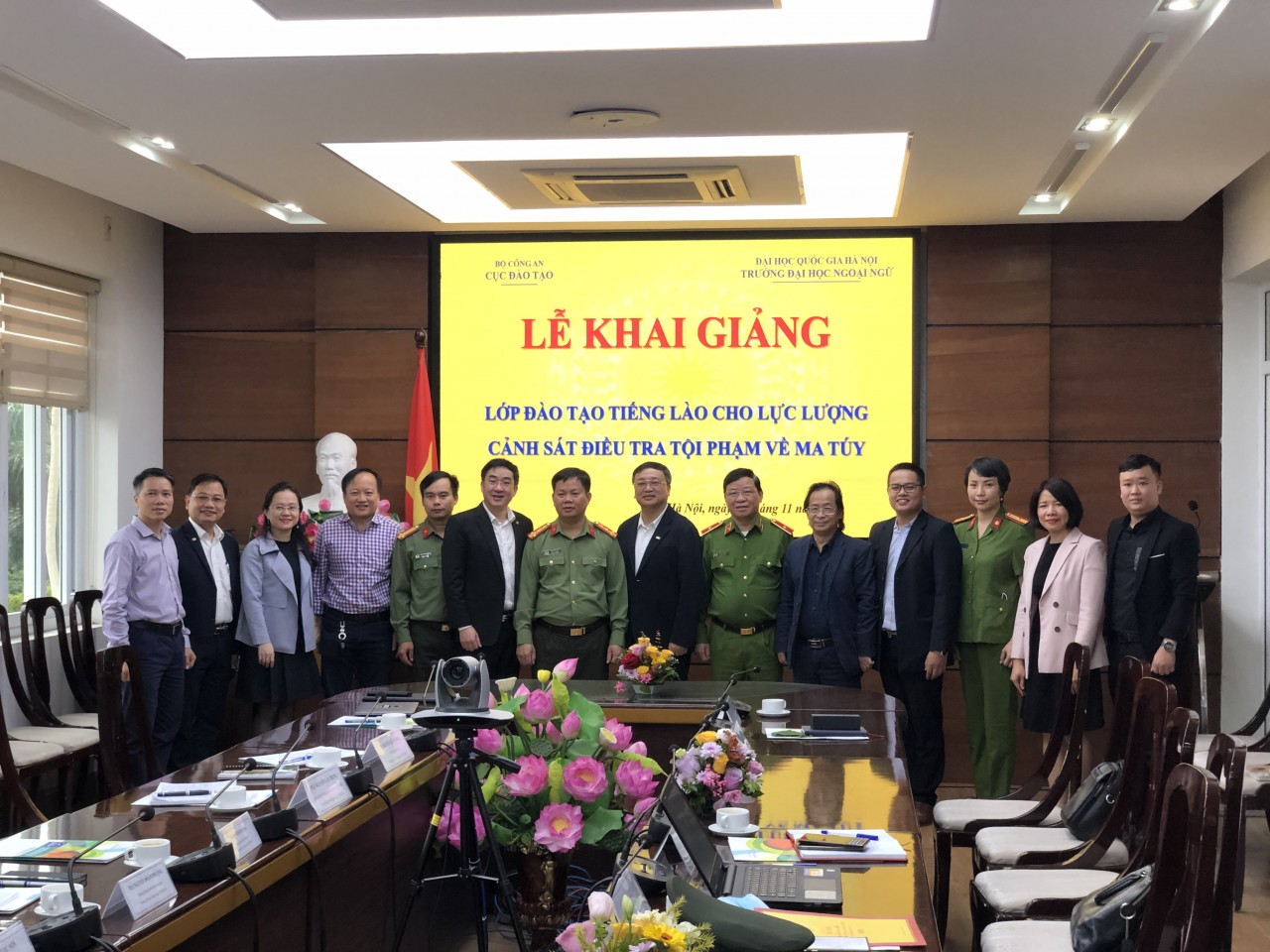 Khai giảng lớp đào tạo tiếng Lào cho cán bộ Cục Cảnh sát điều tra tội phạm về ma túy