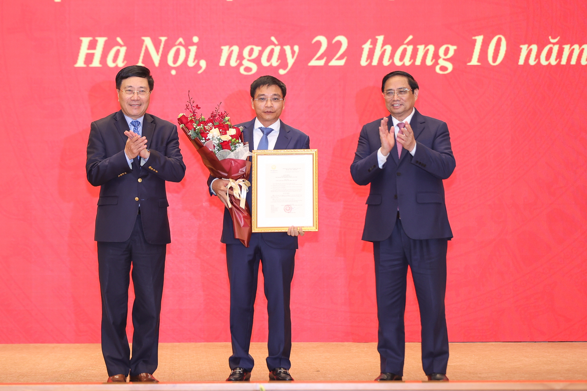 Thủ tướng Phạm Minh Chính trao Quyết định bổ nhiệm hai Bộ trưởng