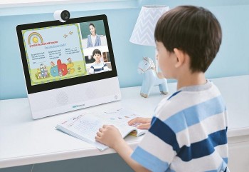 Quyền giáo dục trong dịch COVID: Vượt khó khăn, đẩy nhanh chuyển đổi số