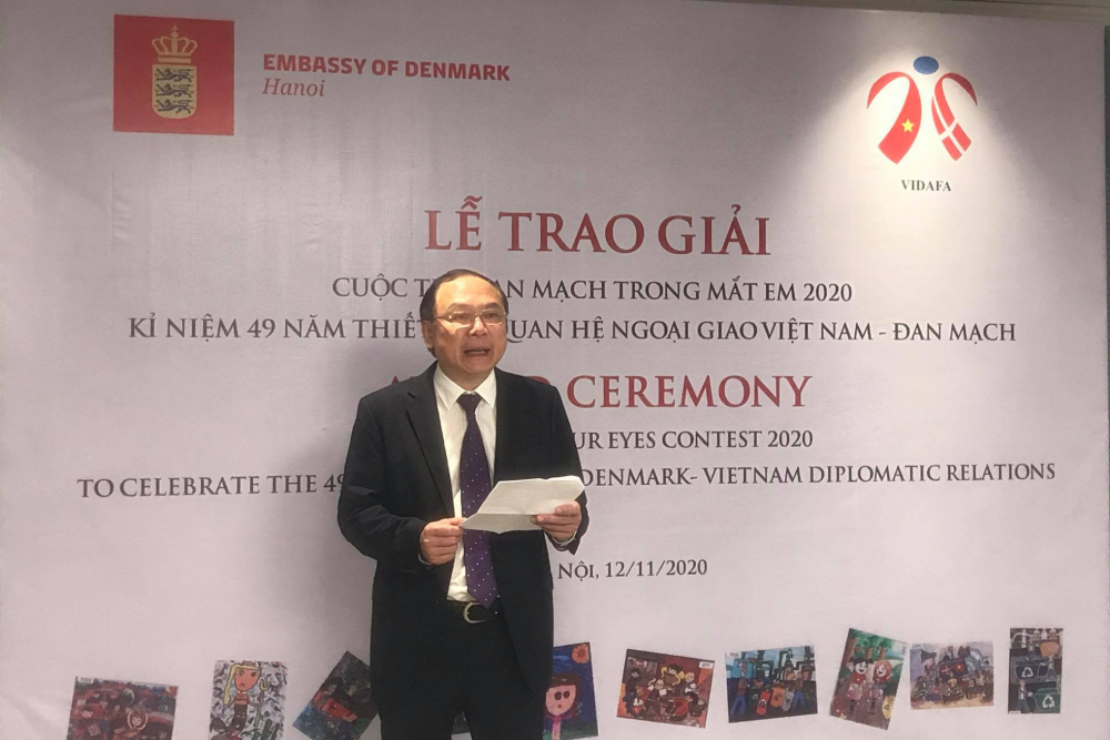 Học sinh tham gia đối ngoại nhân dân qua cuộc thi vẽ 