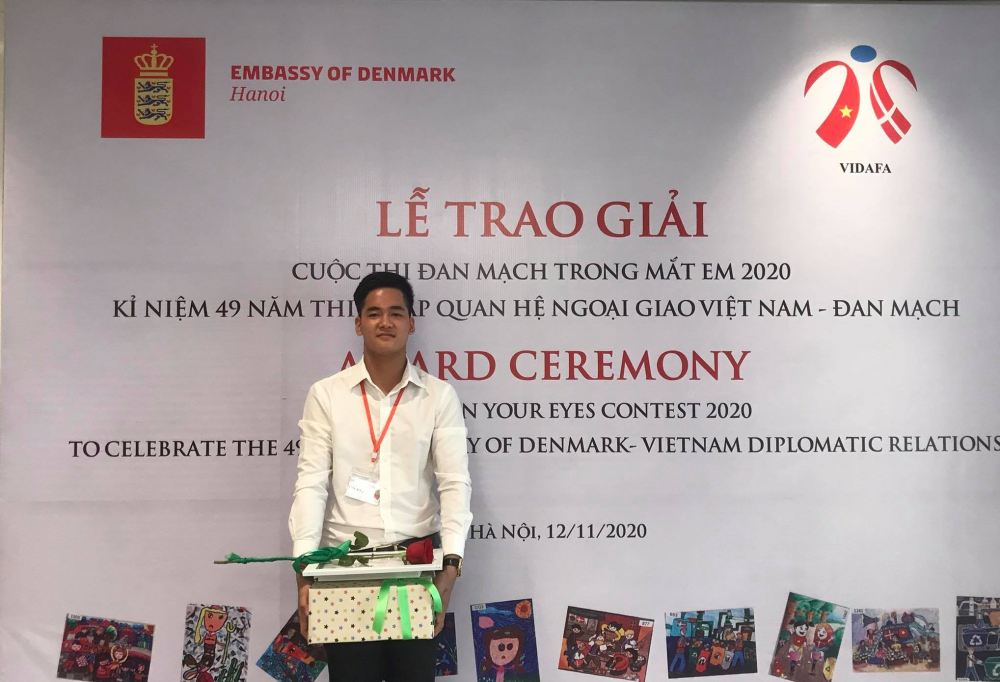 Học sinh tham gia đối ngoại nhân dân qua cuộc thi vẽ 