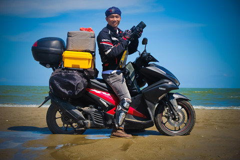 hanh trinh 3260 km cua nguoi san rac khap bo bien viet nam