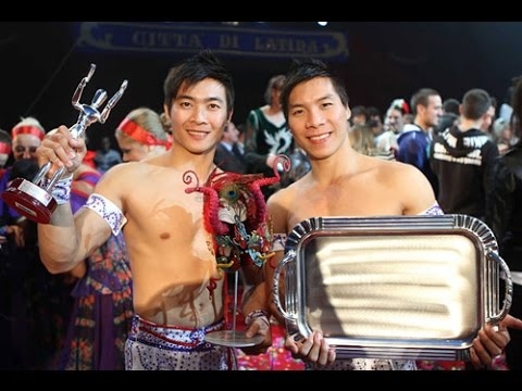 diem danh nhung nghe si viet thanh cong khi vuon minh ra bien lon
