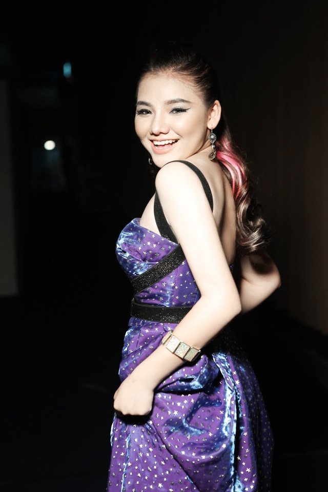 diem danh nhung nghe si viet thanh cong khi vuon minh ra bien lon