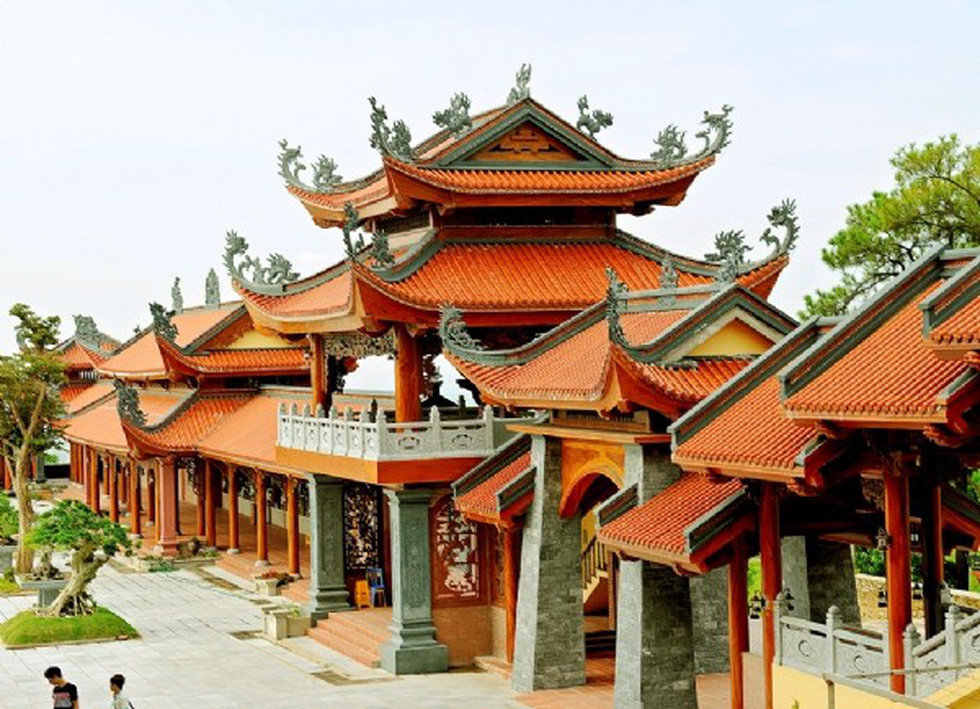 chua ba vang chiem hang chuc ngan met vuong dat rung quoc gia