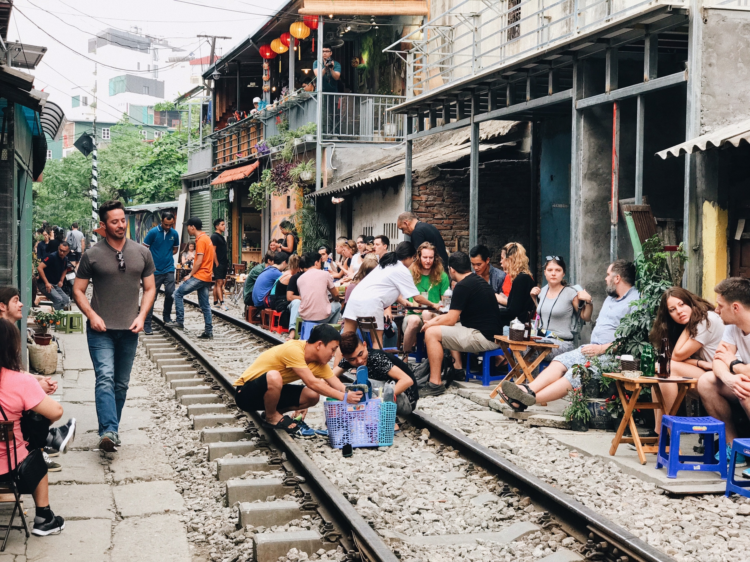 Phố đường tàu Hà Nội: Từ dấu lặng tới khúc cong huyền thoại pho duong tau ha noi tu dau lang toi khuc cong huyen thoai