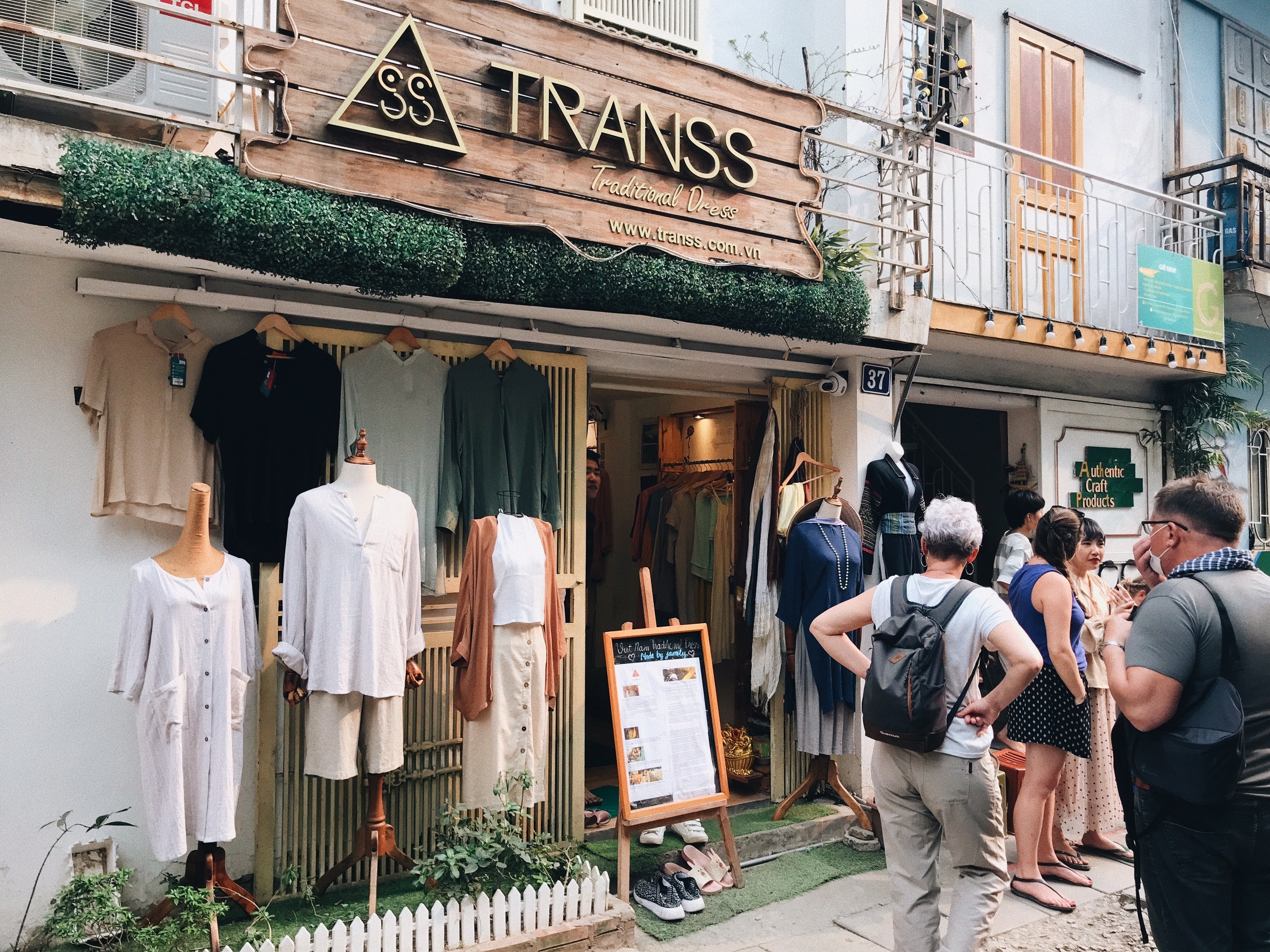 Phố đường tàu Hà Nội: Từ dấu lặng tới khúc cong huyền thoại pho duong tau ha noi tu dau lang toi khuc cong huyen thoai