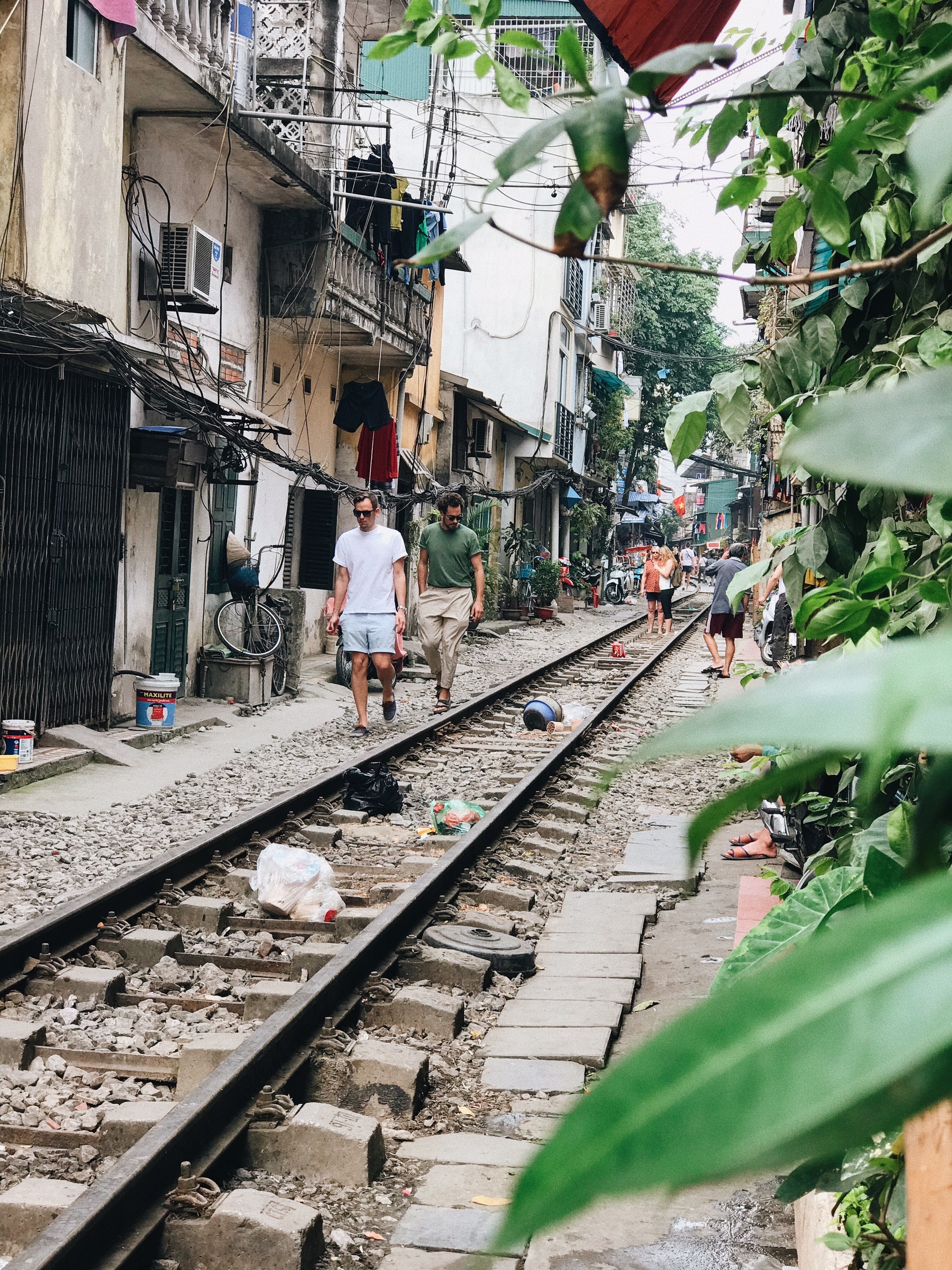 Phố đường tàu Hà Nội: Từ dấu lặng tới khúc cong huyền thoại pho duong tau ha noi tu dau lang toi khuc cong huyen thoai