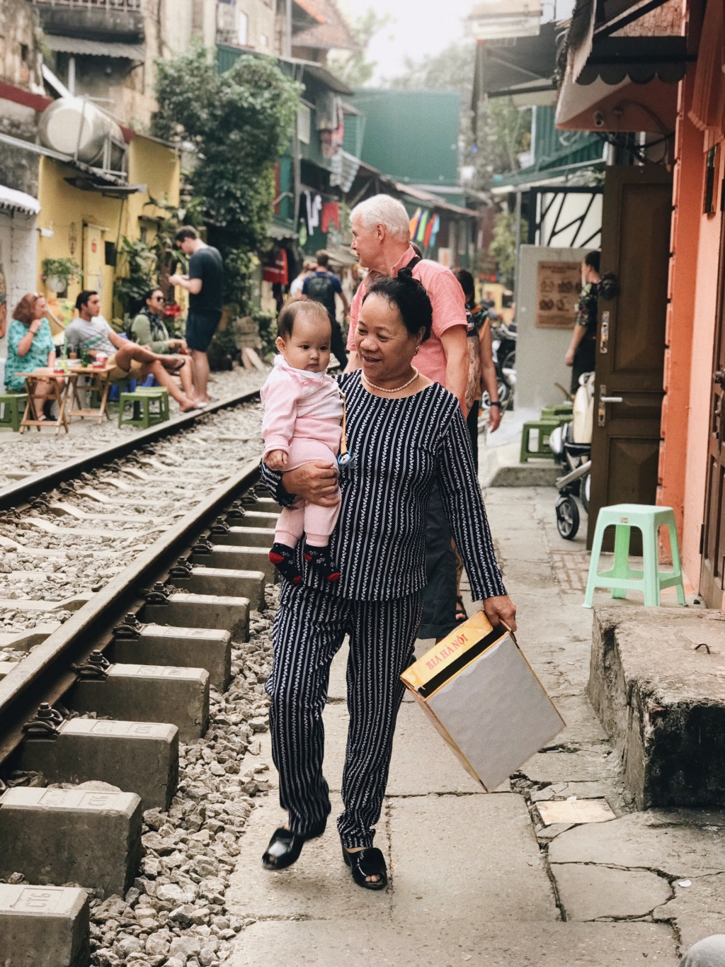 Phố đường tàu Hà Nội: Từ dấu lặng tới khúc cong huyền thoại pho duong tau ha noi tu dau lang toi khuc cong huyen thoai