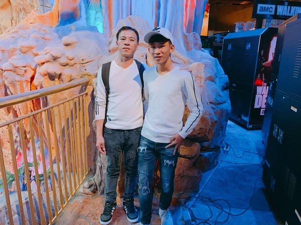 Trải lòng chuyện tình đồng giới chú cháu gây tranh cãi: ‘Chúng tôi yêu nhau chân thật nên không quan trọng lắm lời chỉ trích của người khác’ trai long chuyen tinh dong gioi chu chau gay tranh cai chung toi yeu nhau chan that nen khong quan trong lam loi chi trich cua nguoi khac