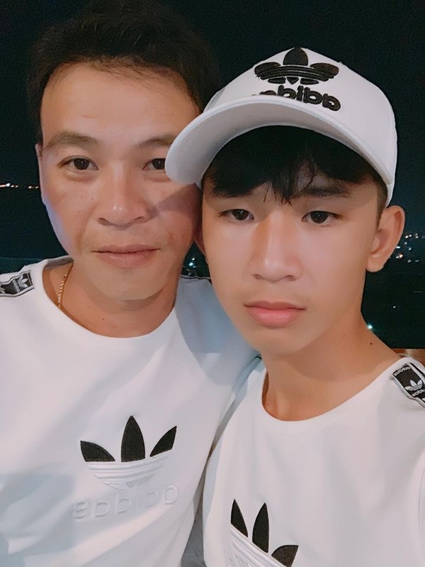 Trải lòng chuyện tình đồng giới chú cháu gây tranh cãi: ‘Chúng tôi yêu nhau chân thật nên không quan trọng lắm lời chỉ trích của người khác’ trai long chuyen tinh dong gioi chu chau gay tranh cai chung toi yeu nhau chan that nen khong quan trong lam loi chi trich cua nguoi khac