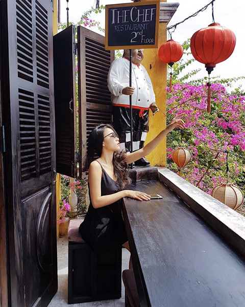 tan huong tron ven ve binh yen cua hoi an tai 5 tiem ca phe co dien