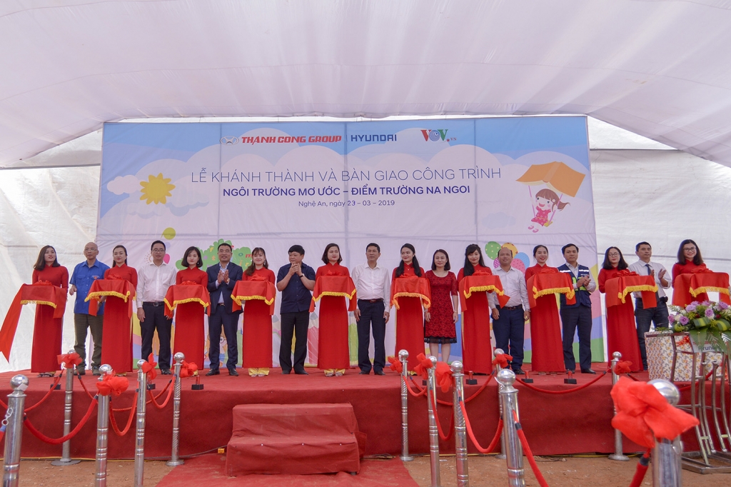 hyundai thanh cong chinh thuc khanh thanh diem truong tieu hoc tai nghe an