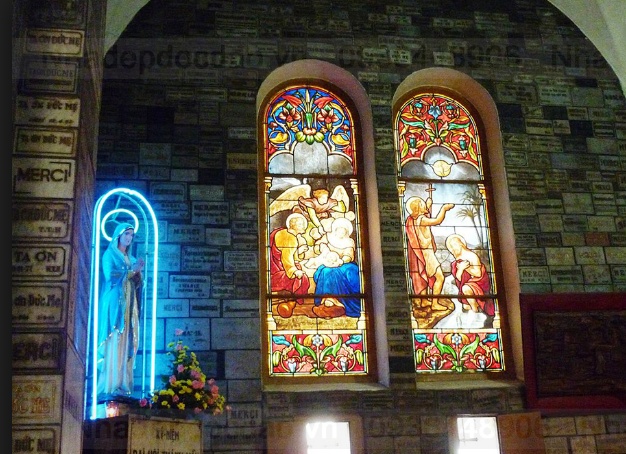 Nhà thờ Đức Bà: Tuyệt tác kiến trúc Pháp giữa lòng Sài Gòn nha tho duc ba tuyet tac kien truc phap giua long sai gon