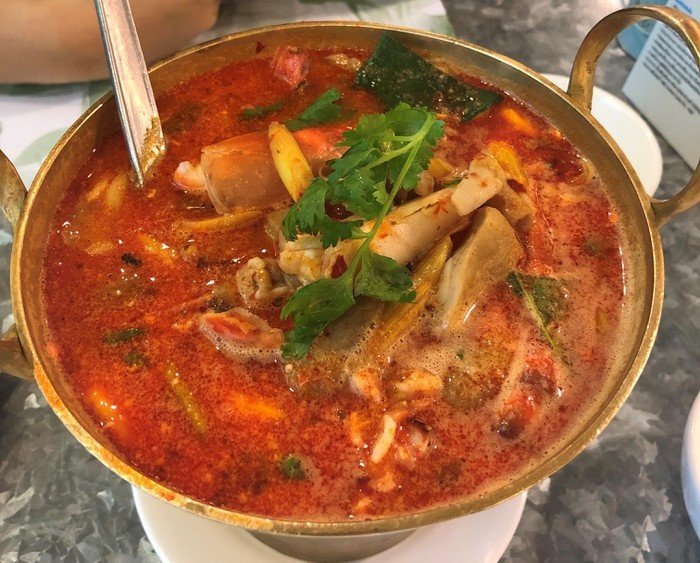 cung food blogger ba chua via he diet sach am thuc thai lan