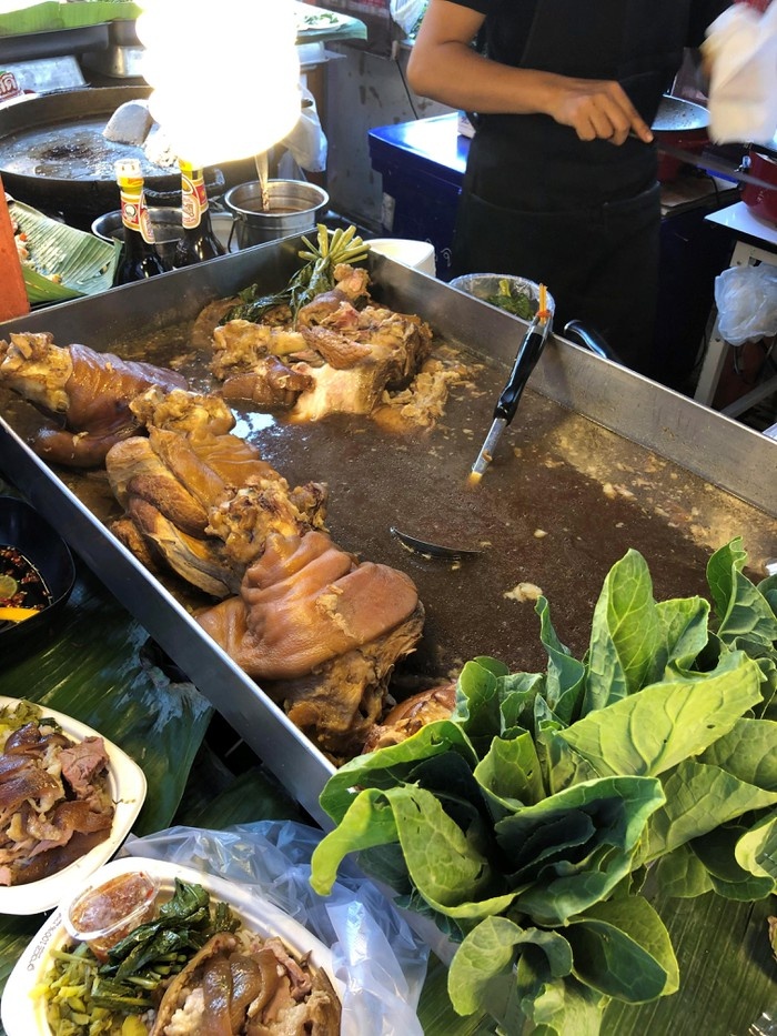 cung food blogger ba chua via he diet sach am thuc thai lan