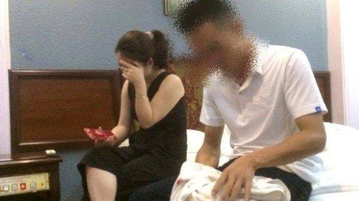 Cán bộ, giáo viên vào nhà nghỉ: Từ "ôm cho đỡ rét" tới ...mua đất can bo giao vien vao nha nghi tu chua benh toi mua dat