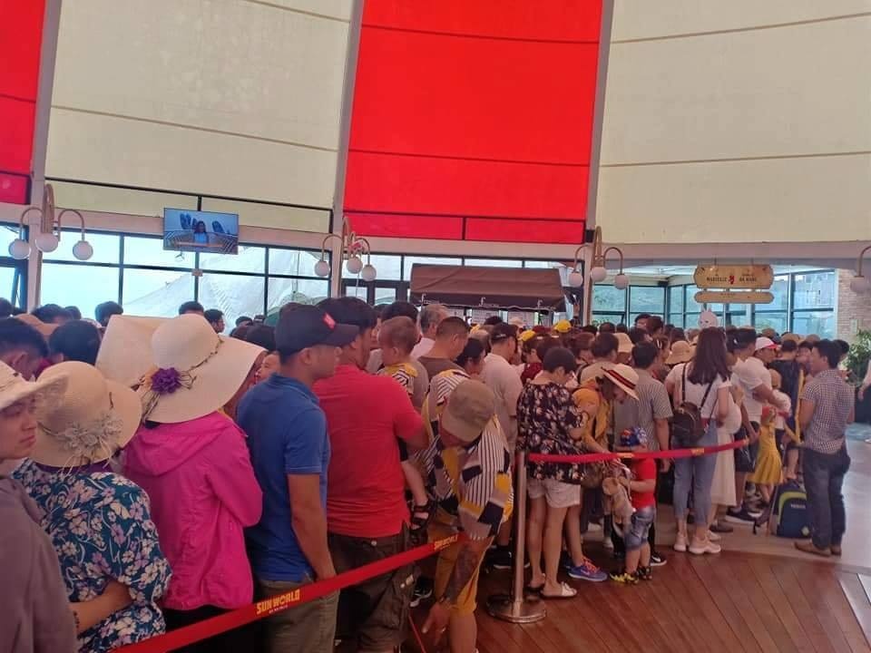 Nghỉ lễ 30/4 - 1/5: Nhiều điểm du lịch quá tải, ách tắc nghi le 304 15 nhieu diem du lich qua tai ach tac