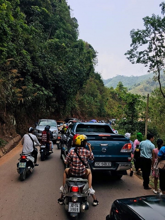 Nghỉ lễ 30/4 - 1/5: Nhiều điểm du lịch quá tải, ách tắc nghi le 304 15 nhieu diem du lich qua tai ach tac