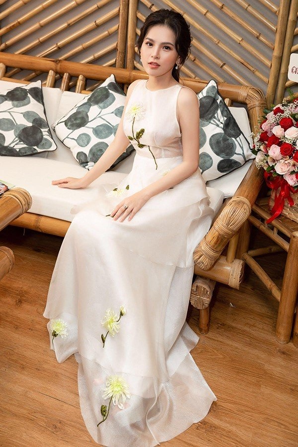 phi huyen trang la ai