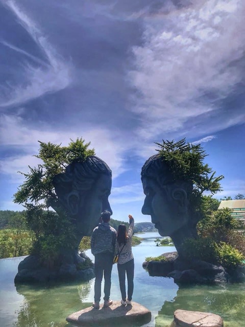 gioi tre dung ngoi khong yen voi ho vo cuc o da lat