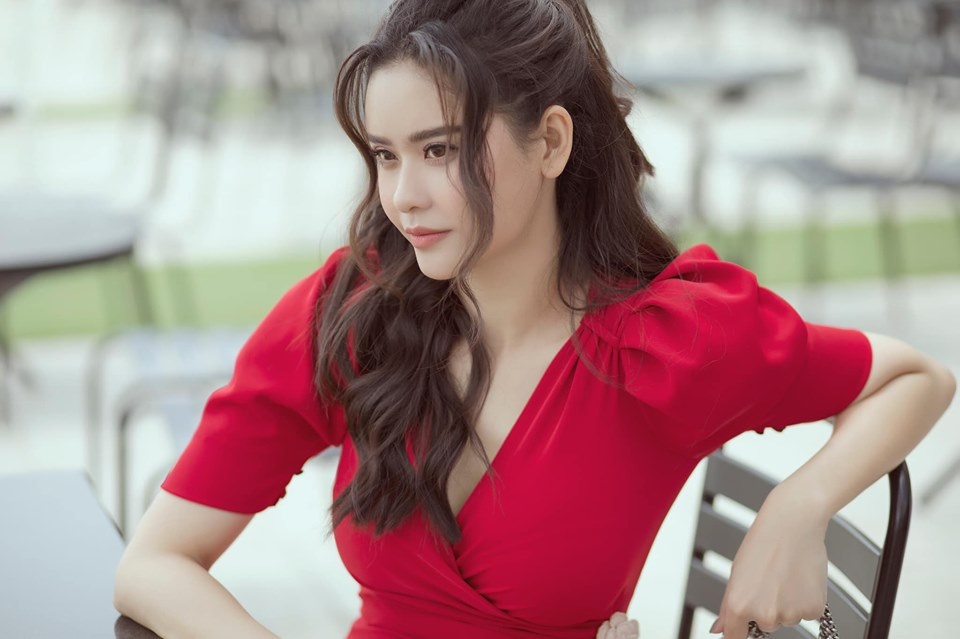 Facebook sao Việt hôm nay (10/5): Kỳ Duyên, Minh Triệu mua sắm tới bến, Xuân Lan vui vẻ bên trời Âu facebook sao viet hom nay 105 ho ngoc ha chuc mung mv vo tuong lai cua mr dam xuan lan vui ve ben troi au