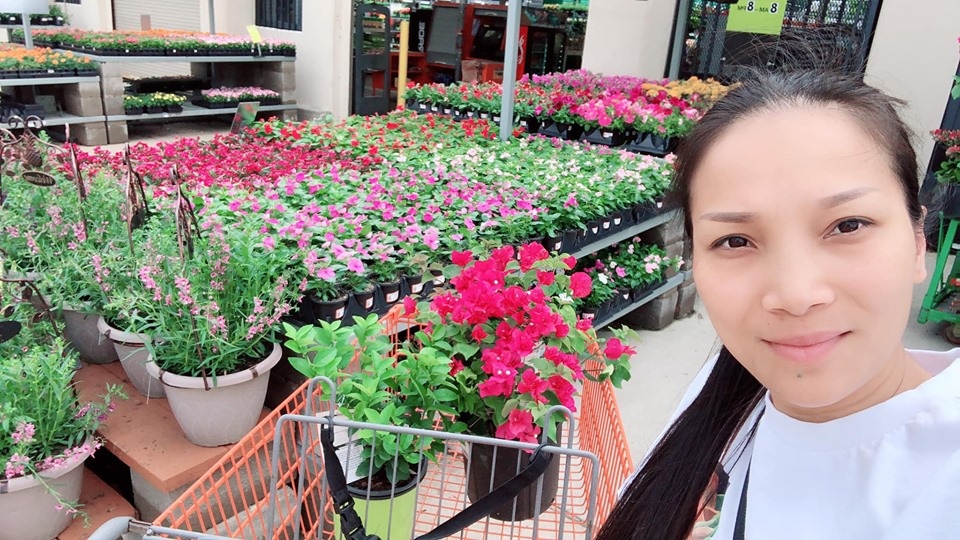 Facebook sao Việt hôm nay (10/5): Kỳ Duyên, Minh Triệu mua sắm tới bến, Xuân Lan vui vẻ bên trời Âu facebook sao viet hom nay 105 ho ngoc ha chuc mung mv vo tuong lai cua mr dam xuan lan vui ve ben troi au