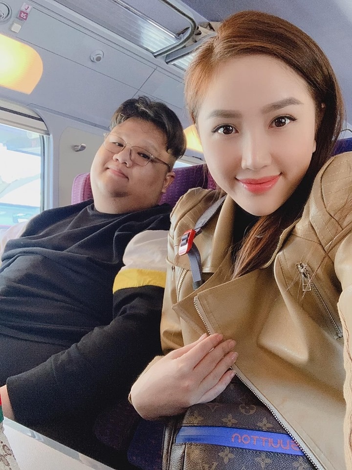 Facebook sao Việt hôm nay (14/5): Pha Lê lạc quan trước thị phi, Lam Trường nghi vấn rạn nứt hôn nhân facebook sao viet hom nay 145 pha le lac quan truoc thi phi lam truong nghi van ran nut hon nhan