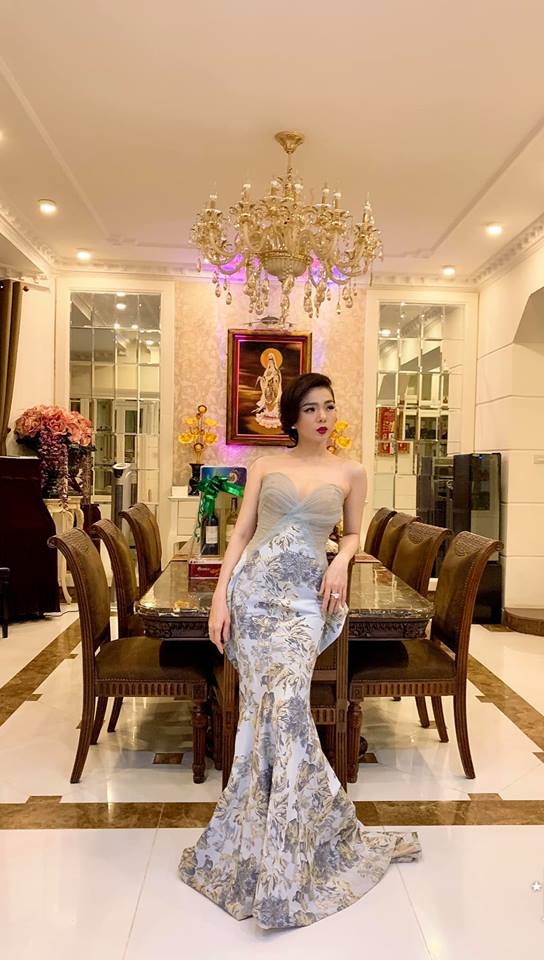nu hoang bolero le quyen va khoi tai san khung o tuoi 38