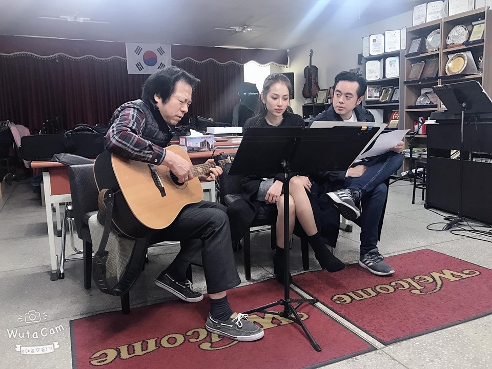 facebook sao viet hom nay 185 nam thu van quay ban muon hen ho lam mc mai moi cho 20 cap
