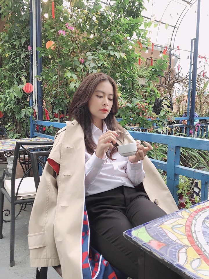 facebook sao viet hom nay 185 nam thu van quay ban muon hen ho lam mc mai moi cho 20 cap
