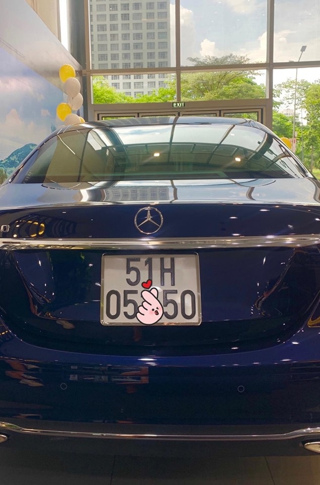 Facebook sao Việt hôm nay (23/5): Midu "tậu" xế hộp tiền tỷ, Nam Thư "dằn mặt" antifan facebook sao viet hom nay 235 midu tau xe hop tien ty nam thu dan mat antifan