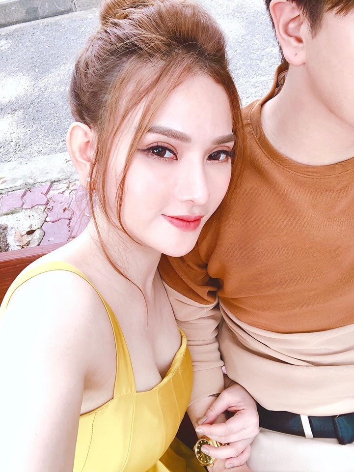 facebook sao viet hom nay 245 pham huong khoe can ho dep long lay o my thu thuy up mo tiet lo nguoi yeu moi