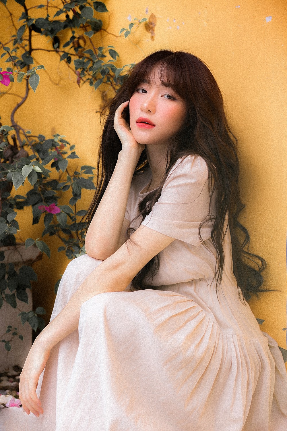 facebook sao viet hom nay 305 han sara thuy tien lo than hinh gay bat thuong hong nhung ngung dung facebook cham soc con cai