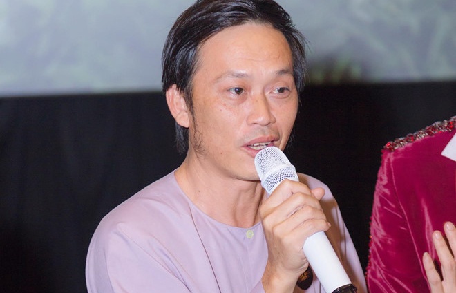 vi sao khi ngoi sau xe phu nu sai gon xua chi ngoi mot ben