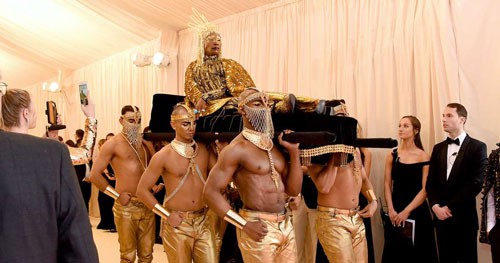 showbiz viet sang tao kieu bat chuoc